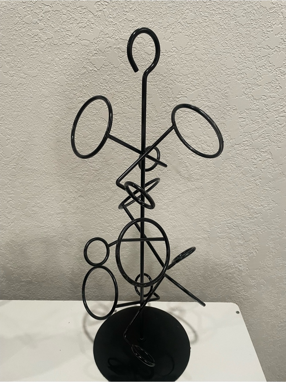 Retro Black Metal Wine Holder Display